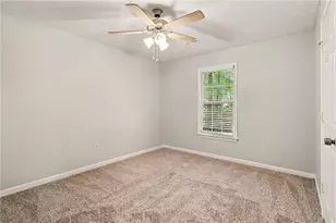 160 Vineyards Dr, Newnan, GA 30265 - Photo 10