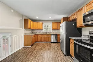 3348 Goldenchain Dr, Lithonia, GA 30038 - Photo 8