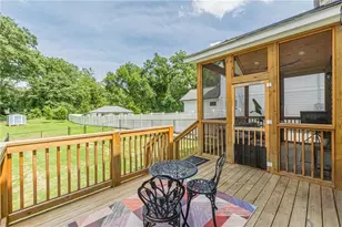 8 S Eugenia Pl NW, Atlanta, GA 30318 - Photo 36