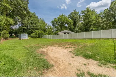 8 S Eugenia Place NW, Atlanta, GA 30318 - Photo 40