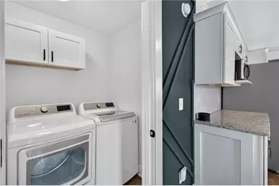 8 S Eugenia Place NW, Atlanta, GA 30318 - Photo 10