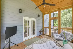 8 S Eugenia Pl NW, Atlanta, GA 30318 - Photo 34