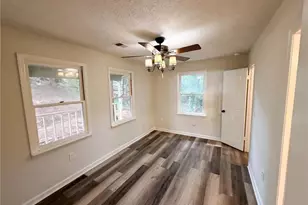 9315 Dogwood Pl, Gainesville, GA 30506 - Photo 8