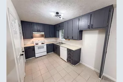 9315 Dogwood Place, Gainesville, GA 30506 - Photo 2