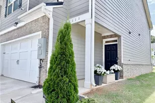 111 Hampton Cir, McDonough, GA 30253 - Photo 2