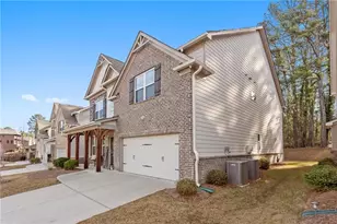 4437 Waxwing St, Hoschton, GA 30548 - Photo 2
