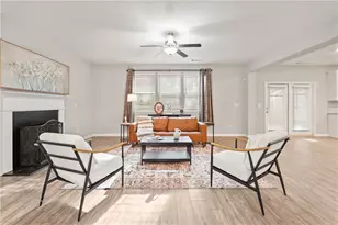 4437 Waxwing St, Hoschton, GA 30548 - Photo 8