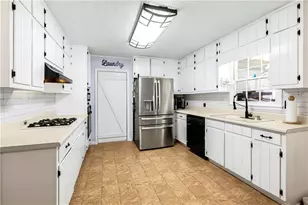 3880 Tanners Mill Rd, Gainesville, GA 30507 - Photo 14