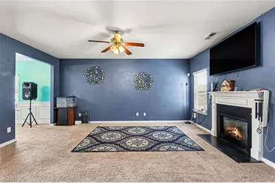 605 Stream Court, Fairburn, GA 30213 - Photo 4