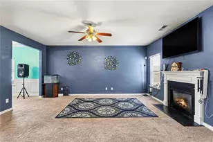 605 Stream Ct, Fairburn, GA 30213 - Photo 4