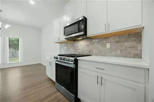5504 Barberry Ave, Oakwood, GA 30566 - Photo 8