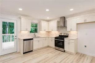 3960 Rocmar Dr, Snellville, GA 30039 - Photo 10