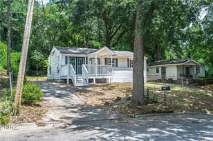 2403 Clarissa Dr, Atlanta, GA 30318 - Photo 2