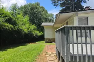 247 Sandra Dr NW, Lilburn, GA 30047 - Photo 4