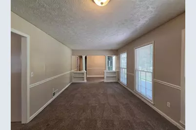 247 Sandra Drive NW, Lilburn, GA 30047 - Photo 8