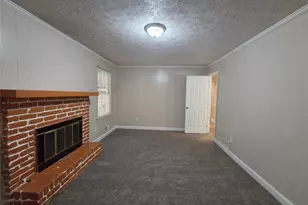 247 Sandra Dr NW, Lilburn, GA 30047 - Photo 18