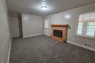 247 Sandra Dr NW, Lilburn, GA 30047 - Photo 16