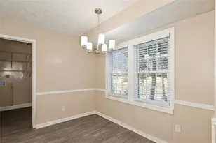 247 Sandra Dr NW, Lilburn, GA 30047 - Photo 10
