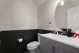 599 Shadow Valley Ct, Lithonia, GA 30058 - Photo 18