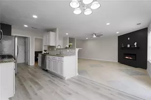 599 Shadow Valley Ct, Lithonia, GA 30058 - Photo 12