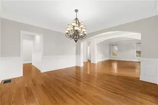 2122 Hunters Green Dr, Lawrenceville, GA 30043 - Photo 8