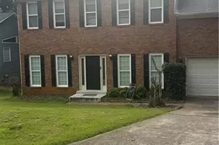 720 Paris Dr, Lawrenceville, GA 30043 - Photo 2