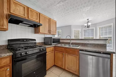 530 Sterling Pointe Court, Lawrenceville, GA 30043 - Photo 10