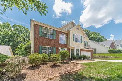 530 Sterling Pointe Court, Lawrenceville, GA 30043 - Photo 2