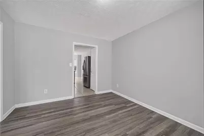 530 Sterling Pointe Court, Lawrenceville, GA 30043 - Photo 6