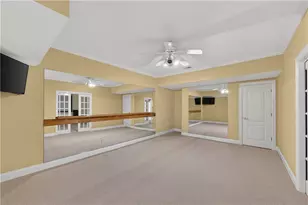 1055 Hedgerose Ln, Roswell, GA 30075 - Photo 44
