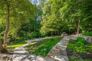 1055 Hedgerose Ln, Roswell, GA 30075 - Photo 52