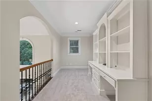 1055 Hedgerose Ln, Roswell, GA 30075 - Photo 26
