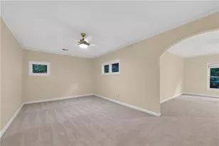 1055 Hedgerose Ln, Roswell, GA 30075 - Photo 30