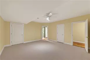 1055 Hedgerose Ln, Roswell, GA 30075 - Photo 46