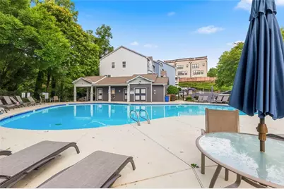 1472 Liberty Parkway NW, Atlanta, GA 30318 - Photo 44