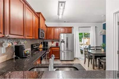 1472 Liberty Parkway NW, Atlanta, GA 30318 - Photo 16