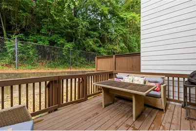 1472 Liberty Parkway NW, Atlanta, GA 30318 - Photo 36