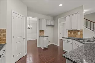 4940 Breezewood Cir, Alpharetta, GA 30004 - Photo 10