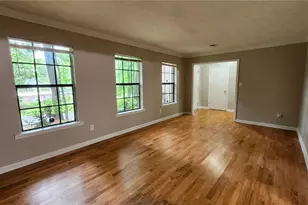 4011 Pinehurst Pl, Decatur, GA 30034 - Photo 6