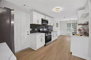 359 Howell Dr SW, Atlanta, GA 30331 - Photo 10