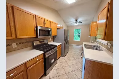 2195 Clayton Ridge, Lithonia, GA 30058 - Photo 6