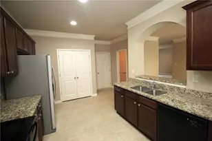 1317 Castleberry Dr, Buford, GA 30518 - Photo 10