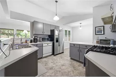 10510 Willow View Circle, Alpharetta, GA 30022 - Photo 12