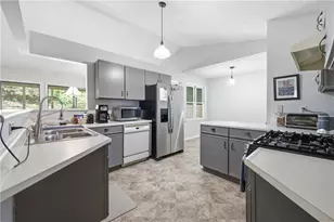 10510 Willow View Cir, Alpharetta, GA 30022 - Photo 12