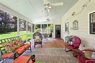 886 Ryan Ln SW, Lilburn, GA 30047 - Photo 30