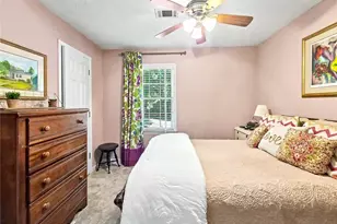 886 Ryan Ln SW, Lilburn, GA 30047 - Photo 28