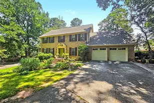 886 Ryan Ln SW, Lilburn, GA 30047 - Photo 4