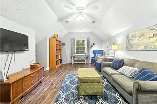 886 Ryan Ln SW, Lilburn, GA 30047 - Photo 18
