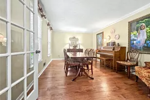 886 Ryan Ln SW, Lilburn, GA 30047 - Photo 6