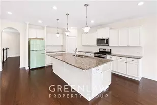 7403 Lowery Oak Dr, Roswell, GA 30075 - Photo 8